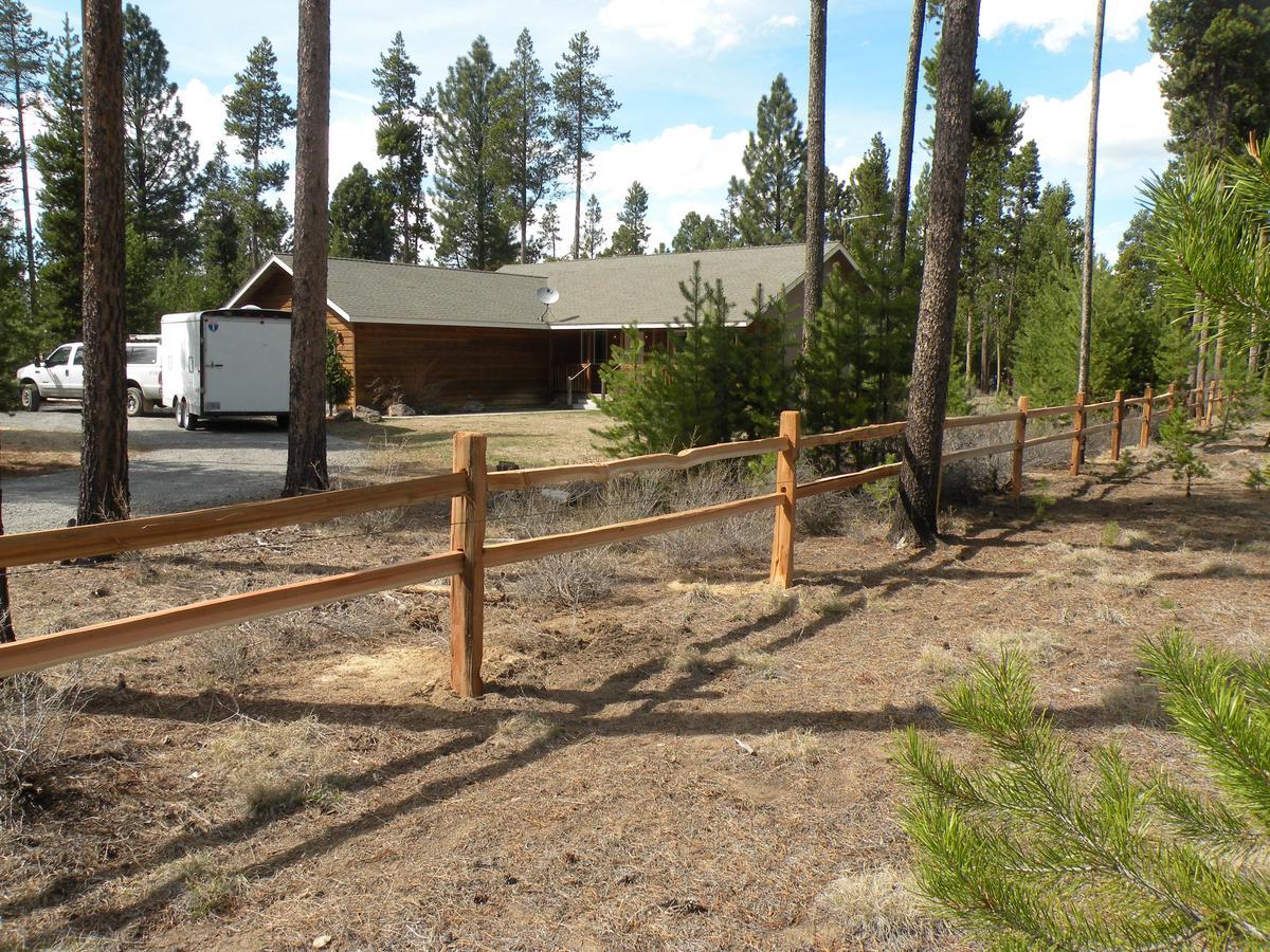 Cozy Cabin Lapine La Pine Room photo