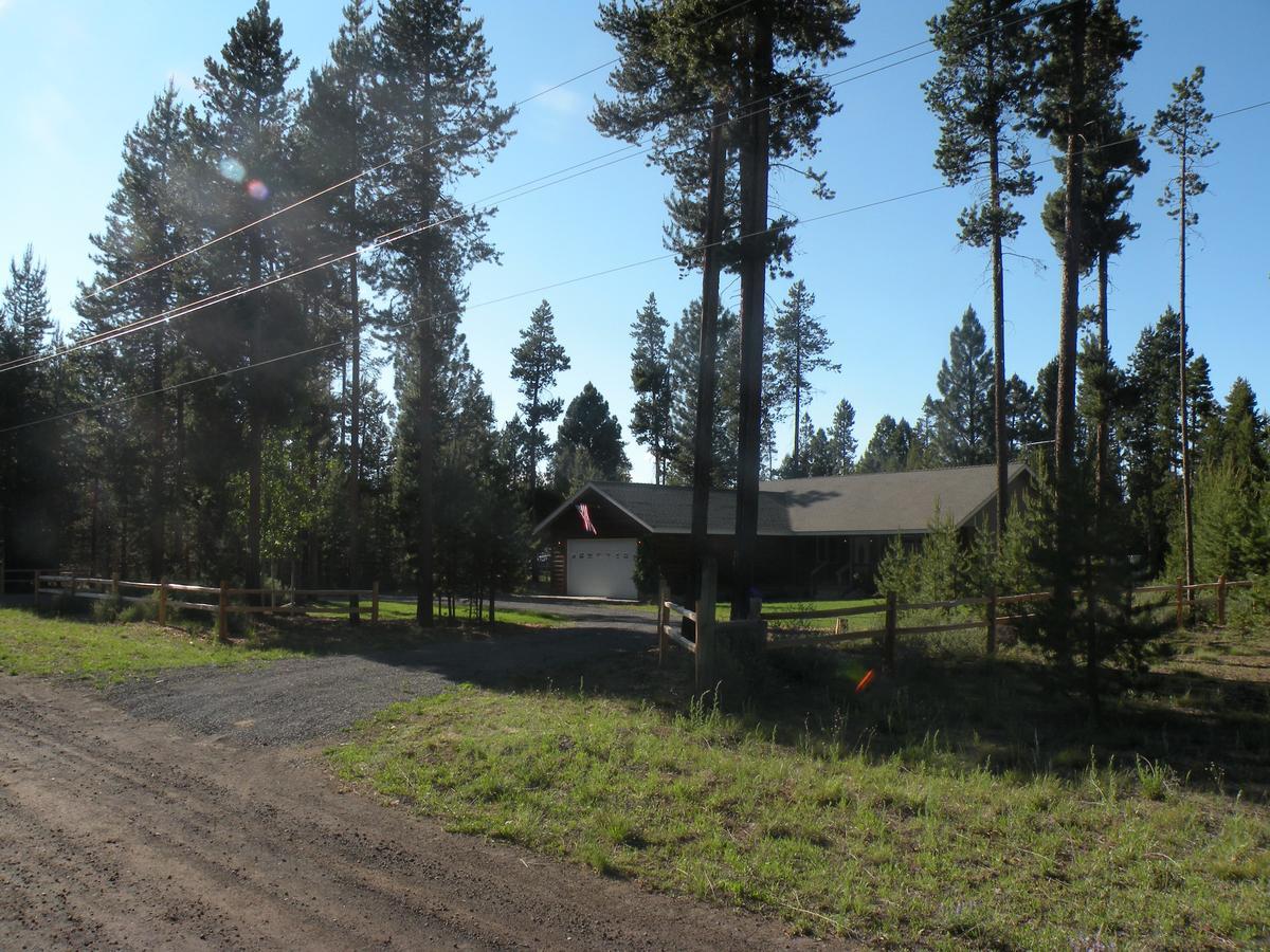 Cozy Cabin Lapine La Pine Room photo